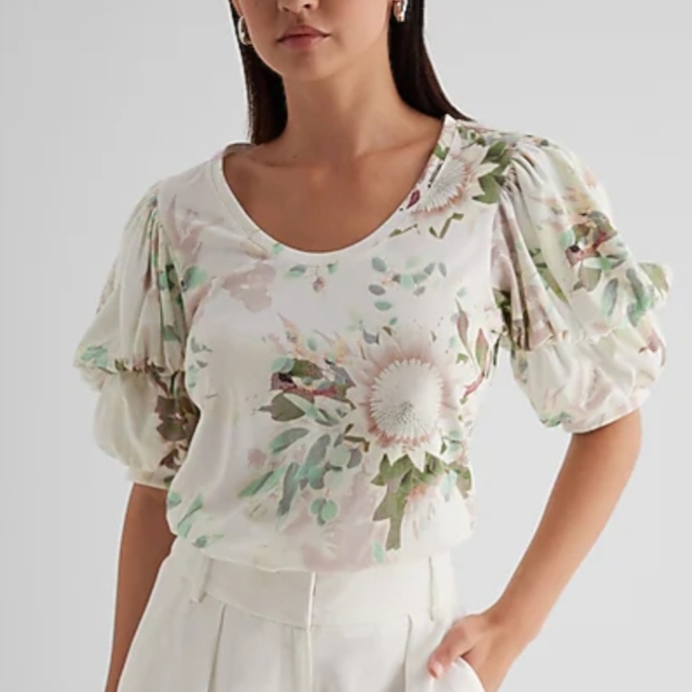 Express Floral Puff-Sleeve Blouse in Ivory and Sage